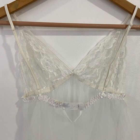 Frederick's Of Hollywood Babydoll Nightie Sheer White Bridal Coquette Medium - Picture 7 of 9